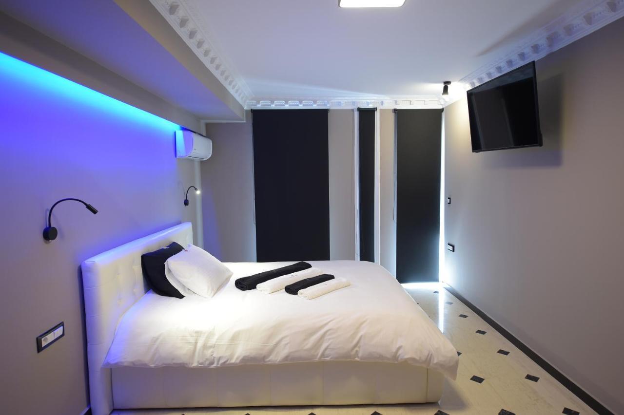 Pietra Mare Suites Patras Exterior photo